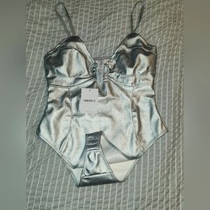 NWT FOREVER 21 PLETHER BODYSUIT~ 3️⃣ for $20